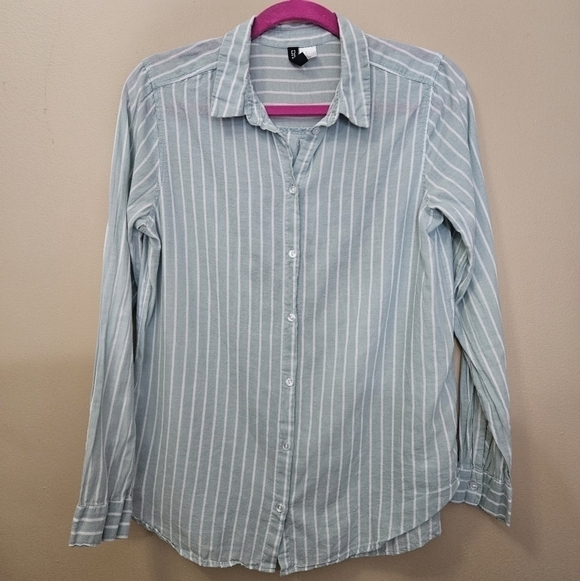 Divided Tops - Divided Striped Button Down Shirt Women's Size 6 100% Cotton